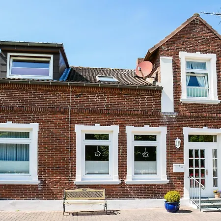 Ferienwohnung Am Dorfteich Fehmarn Exterior photo