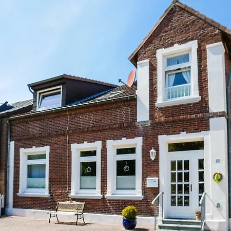 Ferienwohnung Am Dorfteich Fehmarn Exterior photo